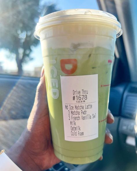 Dunkin Donuts Drinks Matcha, Dunkin Orders To Try, Dunkin Matcha Order, Dunkin Iced Latte Order, Iced Matcha Latte Starbucks Order, Dunkin Matcha, Matcha Starbucks Drinks Order, Dunkin Drink Orders, Matcha Order