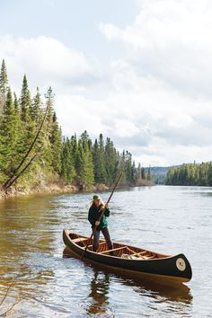 Both Lani Cochrane and Chip Cochrane (above) are National Canoe Poling Champions adept at navigating canoes upright using a long wooden pole with a metal shoe. Canoe Quotes, Canoeing Outfit, Canoe Pictures, Canoe Ideas, Galactik Football, Canoe Storage, Wooden Canoe, Canoe Camping, Row Boats