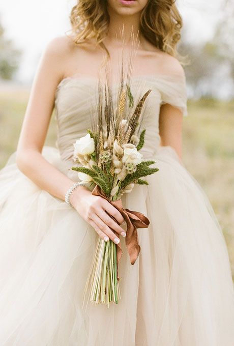 Fall Flower Wedding Bouquets, Wheat Wedding, Rustic Bouquet, Fall Wedding Bouquets, Fall Wedding Flowers, Neutral Wedding, Woodland Wedding, Autumn Wedding, Flower Bouquet Wedding