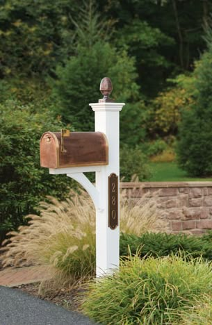 mailbox post with copper mailbox and accents Mail Box Ideas, Copper Mailbox, Home Mailboxes, Mailbox Garden, Mailbox Makeover, Exterior Farmhouse, Mailbox Landscaping, Diy Mailbox, Brick Homes