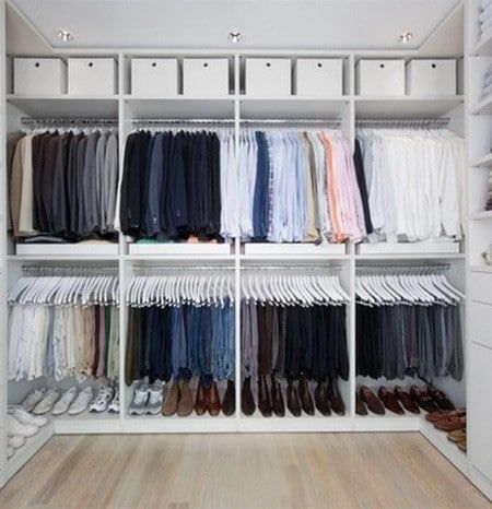 Diy Kast, Ikea Closet Organizer, Master Closet Organization, Bedroom Closet Doors, Best Closet Organization, Creative Closets, Small Closet Space, Desain Pantry, Organized Closet