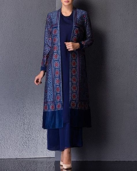 Long Jacket Suits Indian, Suits With Shrugs, Kurta With Long Jacket Women, Lakhnavi Dress Pattern, Jackets On Kurtis For Women, Shrug Kurta Designs Women, Velvet Shrug Long, Jacket Kurta Woman, Suits With Jackets Indian