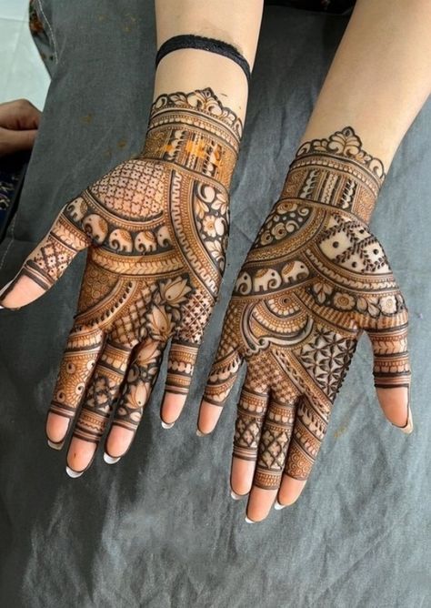 Eid Special Front Hand Mehndi Design, Paryushan Mehendi Designs, Full Hand Arabic Mehndi Design, Bridal Front Hand Mehndi Designs, Eid Special Mehndi Design Front Hand 2024, Indian Mehndi Designs Back Hand, Mehndi Designs Both Hands, Party Mehendi Designs, Teej Mehandi Designs