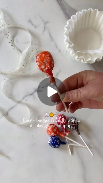 Noocx® - Smart Gadgets on Instagram: "Here’s a fun way to display these cute coffee filter ghost lollipops! 👻🎃 Great content by @kelly.oester for more amazing content like this!

Comment “links” and I’ll send you links to the ribbon, jack o lantern, and styrofoam I used!

#lollipop #partyfavors #treats #easytreats #budgetfriendly" Ghost Lollipops Halloween, Lollipop Ghost, Ghost Suckers, Ghost Lollipops, Lollipop Display, Charlie Parker, Halloween 3, Halloween Displays, Simple Budget