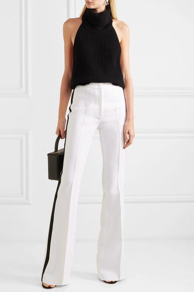 Lisa Aiken, Aquazzura Sandals, Professional Work Outfit, Fashion Director, Antonio Berardi, Professional Wear, White Trousers, Summer Work Outfits, Summer Work