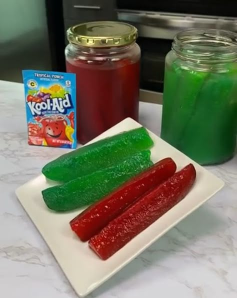 Candied Pickles, Kool Aid Pickles, Chaotic Kitchen, Pickle Day, Candied Fruit Recipes, Candied Grapes, Pickle Party, Make Pickles, Candy Grapes