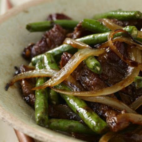 Beef And Green Beans Recipe, Beef And Green Beans, Miso Sauce Recipe, Black Pepper Beef, Miso Sauce, Pepper Beef, Ginger Beef, Chinese Bbq Pork, Green Beans Recipe