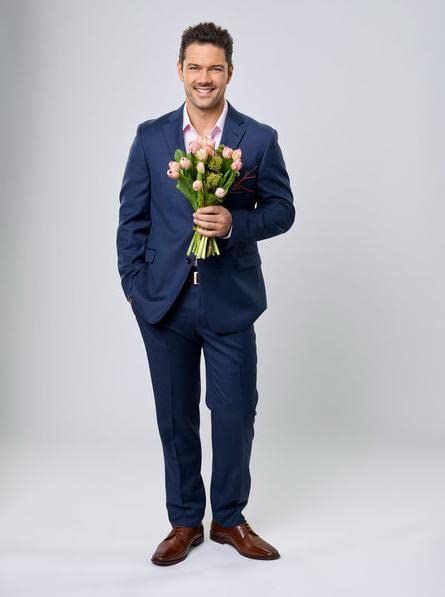 Matching Hearts (2020) Ryan Paevey, Thomas Anders, Airport Photos, Recent Anime, Hallmark Movies, Hallmark Channel, My Favorites, Hallmark, My Husband