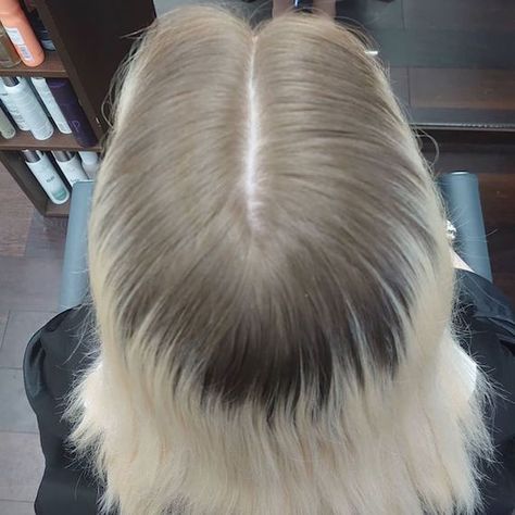 How to Touch Up Roots on Blonde Hair | Wella Professionals Blonde Root Touch Up Highlights, Blonde Regrowth Roots, Scalp Bleach Blonde With Root Stretch, Bleach Blonde Dark Roots, Blonde Root Touch Up, Diy Root Smudge Hair, Root Touch Up Blonde Highlights, Blonde Hair Root Tap, Grown Out Bleached Hair