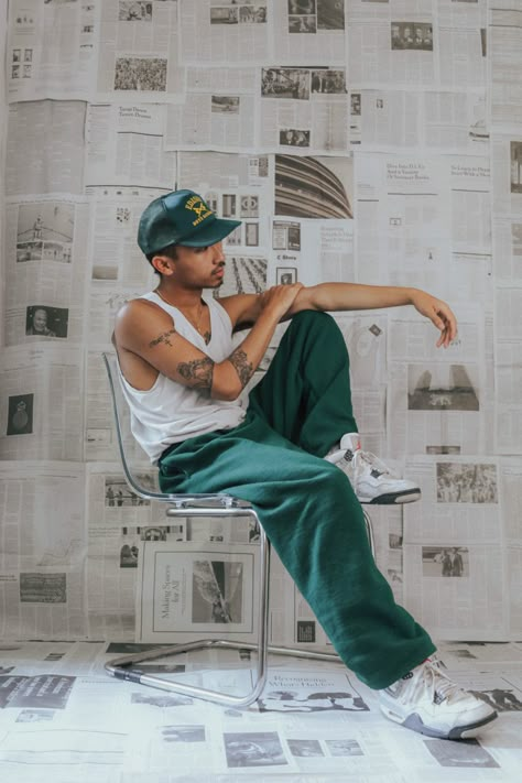 Newspaper Photoshoot Men, Male Model Creative Photoshoot, Streetwear Photoshoot Outside, Men’s Creative Photoshoot, Big Men Poses Photography, Photoshoot Concepts Creative Men, Creative Mens Photoshoot, Men Poses Photography Studio, Creative Male Photoshoot