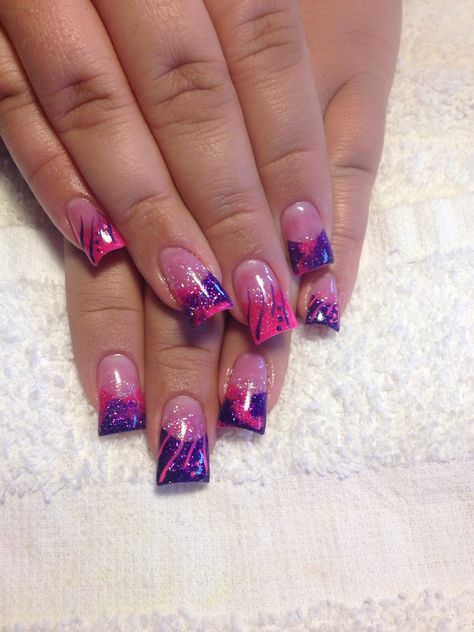 Pink and purple Pink And Purple Nail Ideas, Hot Pink And Purple Nails, Red And Purple Nails, Pink And Purple Nails, Purple Nail Ideas, Dark Purple Nails, Natural Nail Art, Purple Nail Designs, Neon Red