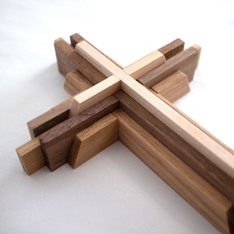 Small Easy Woodworking Projects Wood Cross Crafts, Wooden Crosses Diy, Wood Crosses Diy, Crosses Diy, Small Easy Woodworking Projects, Layered Crosses, Wooden Crosses, Galaxy Wallpaper Iphone, Small Woodworking Projects