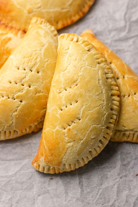 Nigerian meat pie - My Active Kitchen Nigerian Meat Pie Recipe, Nigerian Meat Pie, African Recipe, Meat Pie Recipe, Nigerian Recipes, Fish Pie, Nigerian Food, Beef Patty, Shortcrust Pastry