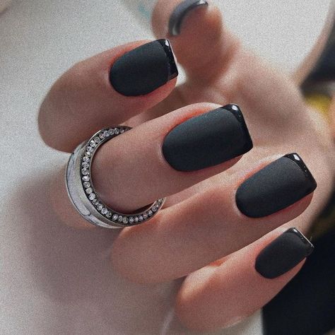 Fall Dip Nails, Black Nails Short, Fall Dip, Black French Tip Nails, Black Almond Nails, Black French Tip, Cute Pink Nails, Black French Tips, Matte Black Nails