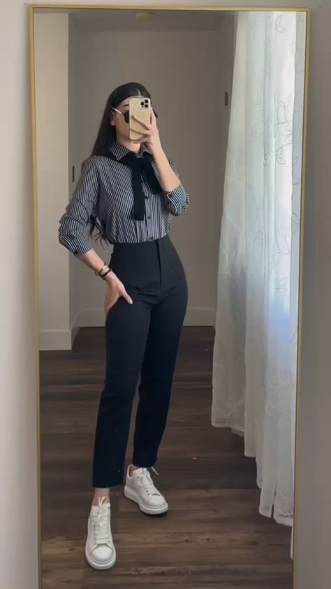 Outfit Formal Mujer, Semi Casual Outfit, Outfits Juvenil, Casual Oufits, Look Office, Fasion Outfits, Business Casual Outfits For Work, Everyday Fashion Outfits, Casual Day Outfits