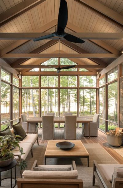 35 Sunroom & Screened Porch Design Ideas | Sebring Design Build Farmhouse Sunroom, Porch Design Ideas, Screened Porch Designs, 4 Season Room, Four Seasons Room, Sunroom Addition, Building A Porch, Sunroom Decorating, Sunroom Designs