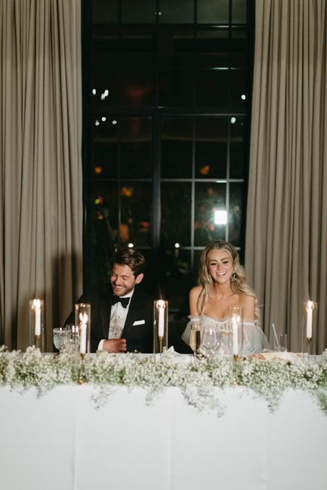 Babysbreath Garland Table, Sweetheart Table Baby's Breath, Classy Sweetheart Table Wedding, Sweetheart Table Wedding Babys Breath, Wedding Table Couple, Sweetheart Table Wedding Elegant Simple, Babies Breath Sweetheart Table, His And Hers Table Wedding, Baby Breath Sweetheart Table