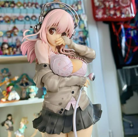 Super Sonico Figurines, Sonico Figure, Aoi Mukou, Super Pochaco, Y2k Sanrio, Custom Cast, Super Sonico, Cute Figures, Cat Talk