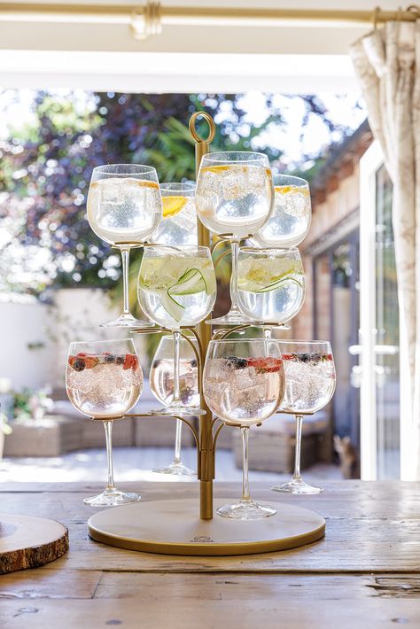 Instagrammable Cocktails, Drink Tree, Cocktail Stand, Cocktail Tree, Sweetie Cones, Wine Business, Soda Bar, Drink Stand, Serving Stand