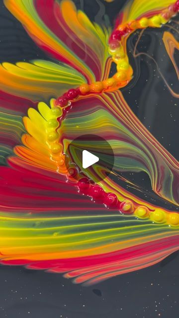 Fozia van Elk 🧿 on Instagram: "🔥🔥🔥 Chain Pull. #chainpullart #fluidart . I found this so satisfying to watch. Did you too?" Chain Painting, Diy Chain, Acrylic Pouring Techniques, So Satisfying, Pouring Painting, Fluid Acrylics, Pouring Art, Acrylic Pour, Pour Painting