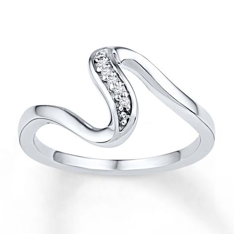 A winding ribbon of sterling silver is the highlight of this contemporary mid-finger ring for her. Diamond accents add style. Jared Jewelry, Wedding Rings Couple, Yellow Gold Moissanite Ring, Mid Finger Rings, Rose Gold Morganite Ring, Rose Gold Black Diamond, Infinity Diamond Ring, Rose Gold Promise Ring, Rings Couple