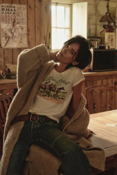 Wild West Fashion, Kelsey Asbille, Western Inspired Outfits, Western Equestrian, Layering Essentials, 2025 Aesthetic, Photography Concepts, Cowgirl Magazine, Pointed Boots