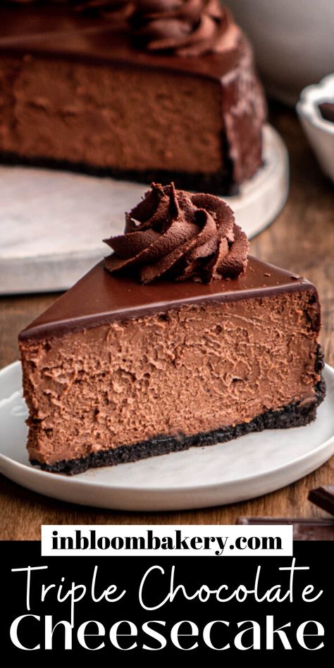 This is the best triple chocolate cheesecake recipe! It's a simple recipe for creamy, chocolate cheesecake with an Oreo cookie crust, topped with chocolate ganache. Chocolate New York Cheesecake, Cheesecake Factory Tuxedo Cheesecake, Chocolate Tuxedo Cheesecake, Triple Chocolate Cheesecake Recipe, Chocake Cake Recipes, Chocolate Cheesecake Recipe Easy, Fall Cheesecakes, Dark Chocolate Cheesecake Recipes, Original Cheesecake Recipe