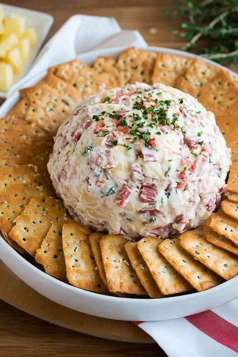 Creamed Chipped Beef Cheese Ball 9 Budding Cheese Ball, Chipped Beef Cream Cheese Ball, Cheese All With Chipped Beef, Corned Beef Cream Cheese Ball, Chipped Beef Cheese Ball Recipes Easy, Cream Cheese And Dried Beef Cheese Ball, Chipped Beef Ball Recipe, Buddig Cheeseball, Beef Chip Cheese Ball