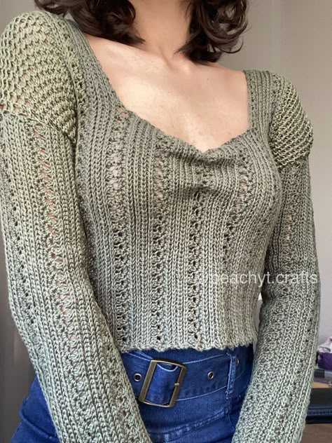 Basic sweater outfit