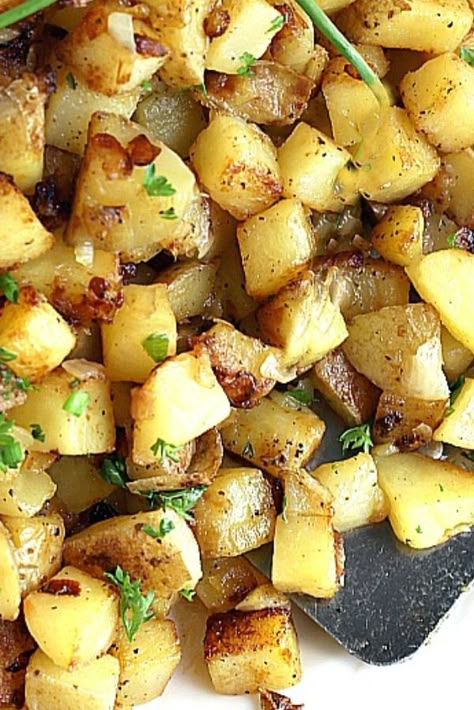 Homemade Potato Hashbrowns, How To Make Homemade Hashbrowns, Harsh Brown Recipes, Simply Potatoes Recipes Diced, Hashbrown Recipes Homemade, Hashbrowns From Raw Potatoes, Diced Hashbrown Recipes, Hash Browns Recipe, Diced Breakfast Potatoes