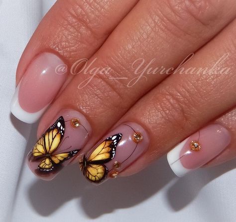 White Nails With Butterflies, Yellow And White Nails, Nails With Butterflies, Lexi Nails, Nail Ink, Mickey Nails, Nail Drawing, Square Nail Designs, Butterfly Nail Art