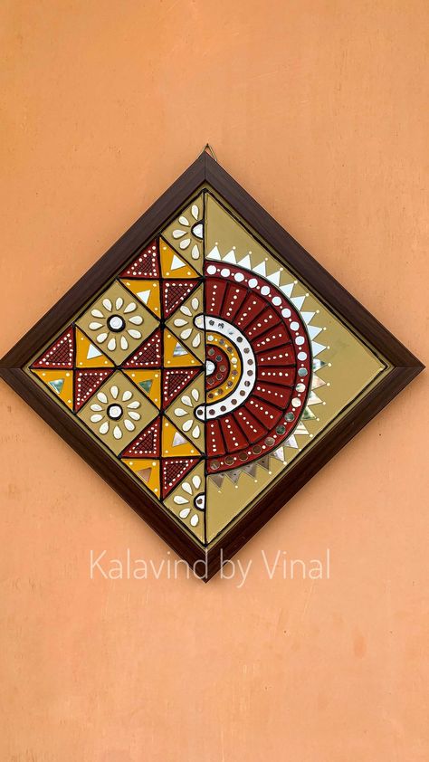 kalavind_by_vinal on Instagram: ✨Wall hangings Size : 10” x 10”✨ 🔸 Handmade 🔸 🔸 Customization available 🔸 🔸 DM for orders and queries 🔸 . . 🔷 handmade mud-mirror work yet… Mandala Art For Wall Hanging, Paintings For Wall Hanging, Mirror Work Drawing, Mud Work Designs, Canvas Mirror Art, Lippan Art Mirror Wall Hanging Square, Mirror Work Wall Hanging, Wall Painting In Bedroom, Mud Work Art