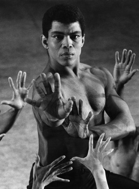 Alvin Ailey (January 5, 1931 – December 1, 1989) was an African-American choreographer and activist who founded the Alvin Ailey American Dance Theater in New York City. Ailey is credited with popularizing modern dance and revolutionizing African-American participation in 20th century concert dance. Alvin Ailey American Dance Theater gained the nickname "Cultural Ambassador to the World" because of its extensive international touring. African Dancing, Dancing Photography, Classic Dance, Black Dancers, Famous Dancers, Alvin Ailey, Photography People, Boris Vallejo, Josephine Baker