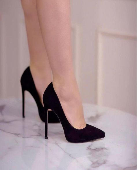 Trendy Black Heels, Elegant Shoes Heels, Women Shoes Black, Cute High Heels, Black Stiletto Heels, Shoes Heels Classy, Fashion Shoes Heels, Shoes Outfit Fashion, Heels Classy