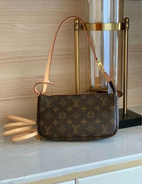 Louis Vuitton mini pochette #dhgate #designerdupes #bougieonabudget #fencefinds Follow my shop @hkadavy on the @shop.LTK app to shop this post and get my exclusive app-only content! #liketkit #LTKitbag #LTKstyletip #LTKunder50 @shop.ltk https://liketk.it/454Rb Louis Vuitton Small Bag, Louis Vuitton Mini Bag, Louis Vuitton Mini Pochette, Sac Louis Vuitton, Pochette Louis Vuitton, Dream Bag, Luxury Bags Collection, Dream Bags, Louis Vuitton Purse