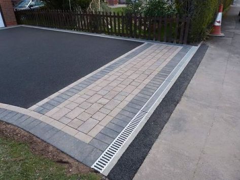 Dream Driveway, Driveways Landscaping, Garden Drainage, Front Driveway Ideas, Driveway Drain, Blacktop Driveway, Front Garden Ideas Driveway, Front Driveway, Block Paving Driveway