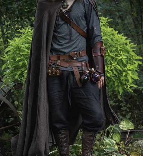 Rogue Cosplay, Medieval Outfit, Ren Faire Outfits, Medieval Fair, Ren Faire Costume, Fair Outfits, Fest Outfits, Concept Clothing, Medieval Clothing