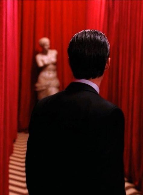 Dale Cooper - Into the Black Lodge Twin Peaks Aesthetic, The Black Lodge, Agent Dale Cooper, Dale Cooper, Kyle Maclachlan, Fire Walk With Me, Black Lodge, Twin Peaks, Movie Stills