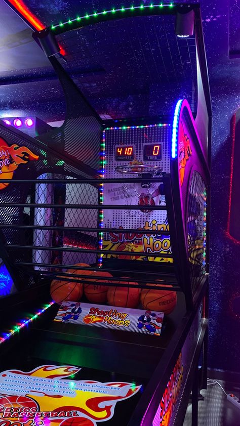 Fake Arcade Snaps, Gaming Arcade Aesthetic, Aesthetic Arcade Pictures, Arcade Basketball Aesthetic, Arcade Aesthetic Friends, Arcade Date Aesthetic, Arcade Games Aesthetic, Arcade Pictures, Arcade Core