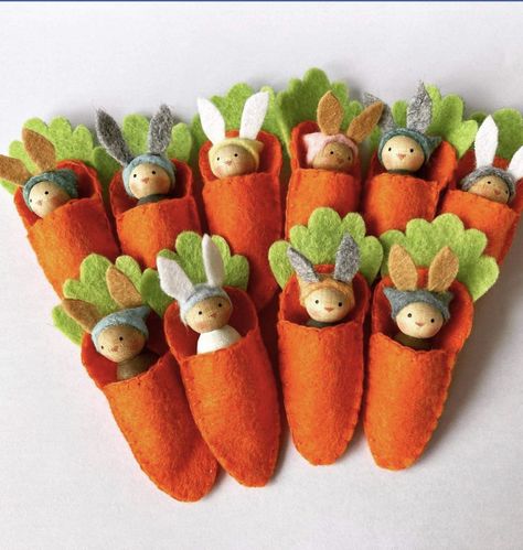 Felt Carrot, Wooden Peg Dolls, Wood Peg Dolls, Clothespin Dolls, Easter Decorations Dollar Store, Decorations Table, Easter Decorations Vintage, Easter Decorations Kids, Easter Decorations Christian