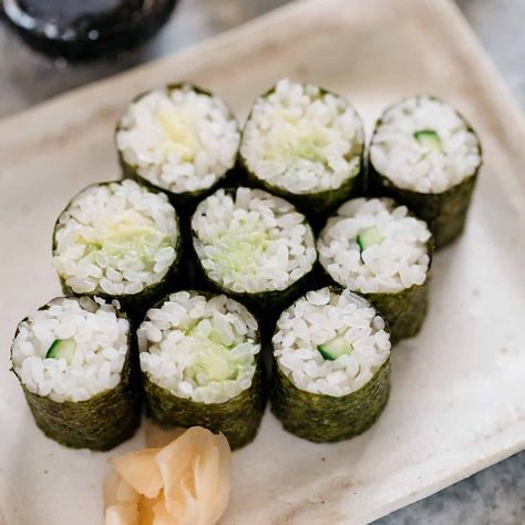 Type Of Sushi, Types Of Sushi Rolls, Cucumber Sushi Rolls, Mini Sushi, Sushi Ginger, Cucumber Sushi, Sushi Vinegar, Types Of Sushi, Bite Size Food