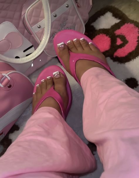 Hello Kitty Toe Nails, Black Acrylic Toe Nails, Girly Maintenance, Spoiled Girl, Girlfriend Aesthetic, Nails Feet, Acrylic Toes, Acrylic Toe Nails, Pretty Toe Nails