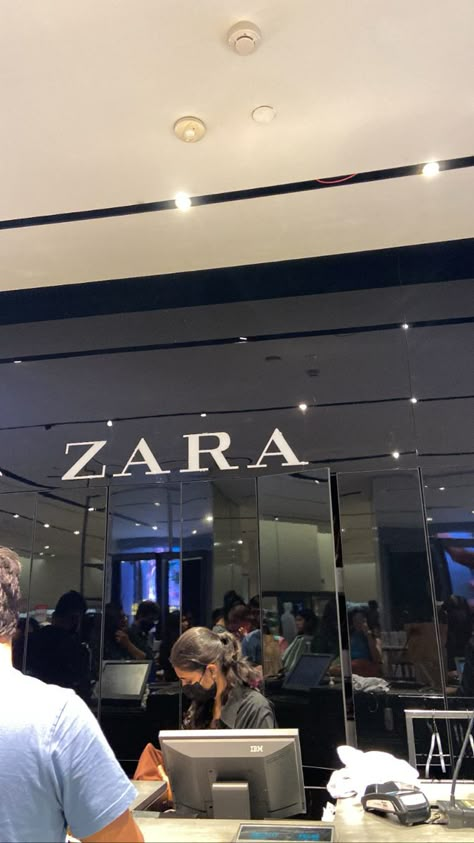 Ambience Mall Gurgaon Snap, Zudio Shopping Snap, Shopping Snapchat, Shopping Snap, Zara Aesthetic, Zara Shopping, Zara Store, Shopping Pictures, Snap Streak Ideas