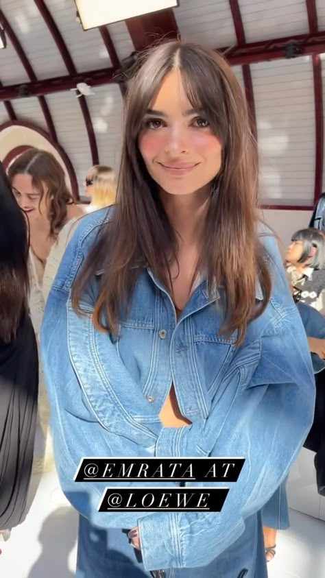 Kendall Bangs, Emrata Curtain Bangs, Emily Ratajkowski Hair Bangs, Emily Ratajkowski Bangs, Emrata Haircut, Emrata Bangs, Em Rata Hair, Emily Ratajkowski Fringe, Kendall Jenner Bangs