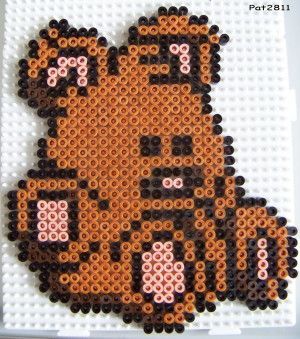 Pooky Garfield hama perler beads by Les loisirs de Pat Garfield Perler, Pooky Garfield, Hama Disney, Beads Perler, Perler Creations, Pearl Beads Pattern, Easy Perler Beads Ideas, Fuse Bead Patterns, Perler Bead Designs