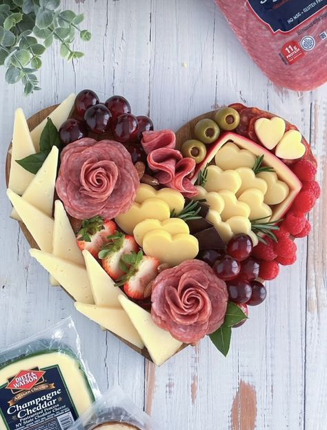 Valentines Meat And Cheese Board, Valentines Platter Ideas, Valentine’s Day Boards Food, Valentine Cheese Board, Vday Charcuterie Board, Charcuterie Valentines Day, Date Night Snacks At Home, Galentines Charcuterie Board Ideas, Valentine’s Day Charcuterie Board