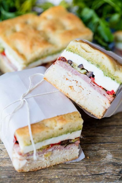 Pressed Italian Picnic Sandwiches are packed full of flavor and perfect for brunches, parties, baby showers, bridal showers, picnics, and more. Your guests will be impressed! Lunch Picnic Ideas, Italian Picnic, Fancy Picnic, Brunch Sandwich, Lunch Picnic, Picnic Sandwiches, Cold Sandwiches, Party Sandwiches, Sandwich Ideas