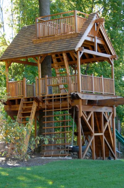 37 Kids Treehouse Design Ideas | Sebring Design Build Backyard Treehouse, Treehouse Design, Tree House Ideas, Treehouse Ideas, Beautiful Tree Houses, Tree House Plans, Tree Fort, Tree House Diy, Tree House Kids