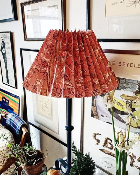 Benjamin Reynaert on Instagram: “New Year’s resolution #17: Make more French marbled pleated paper lampshades like this guy ⬆️💡 #aspoonfulcrafts” Marbled Paper Lampshade, Diy Marble, Paper Lampshade, 2nd Year, Craft Day, Marble Paper, The Salon, Lampshades, This Guy