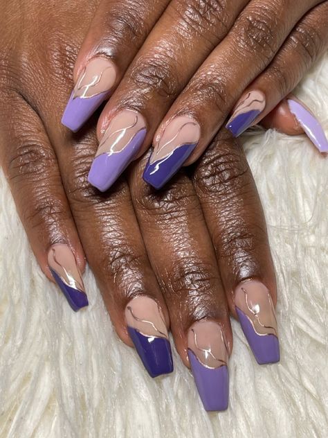 Monochromatic purple French manicure with metallic rose gold borders and accents. Purple And Gold Prom Nails, Purple And Rose Gold Nails, Purple Nail Designs Coffin, Purple Nail Sets, Dark Purple And Gold Nails, Purple And Gold Nails Designs, Gold And Purple Nails, Purple Gold Nails, Purple Prom Nails